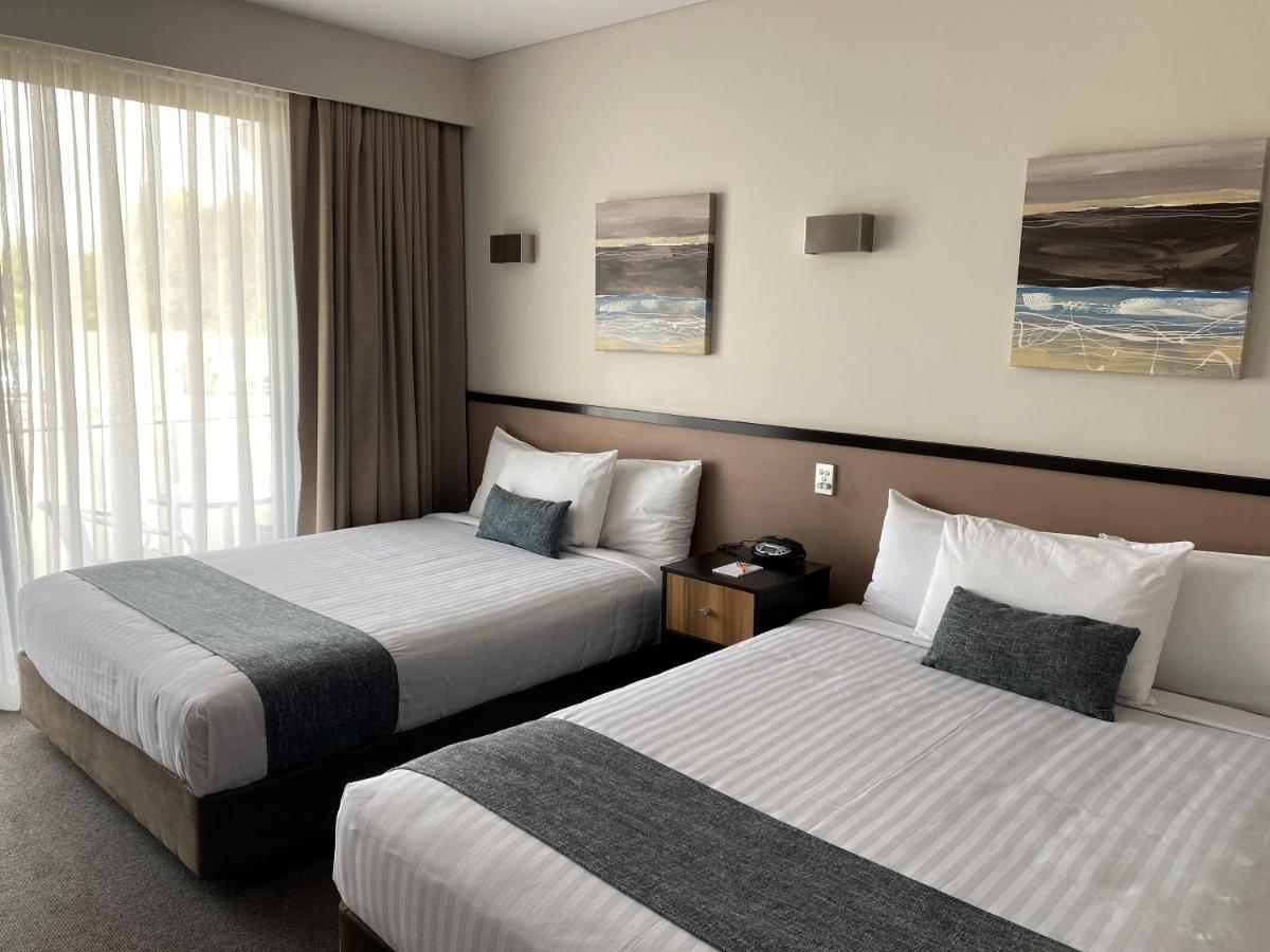 Macquarie 4 Star Motel Warners Bay Exterior photo